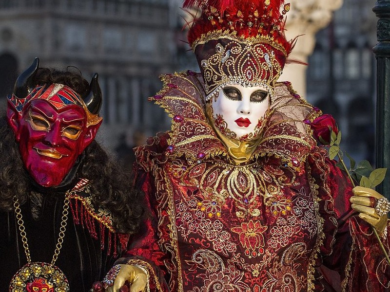карнавал в Венеции сегодня