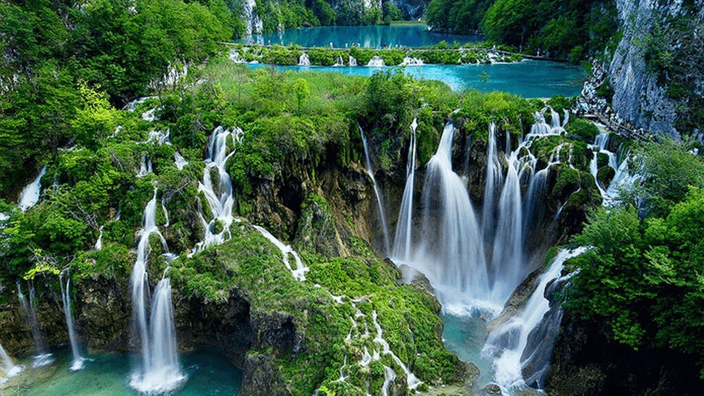 Национальный парк Хорватии «Плитвицкие озера»
