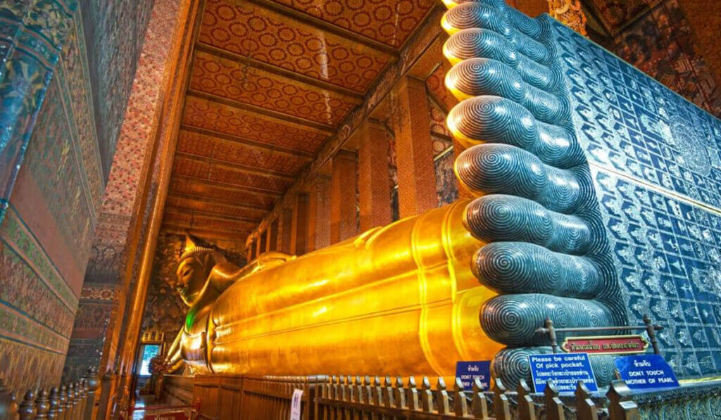  Храм Лежащего Будды в Бангкоке